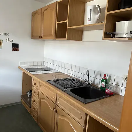 2 Raum Mit 2 Schlafzimmer Apartment *